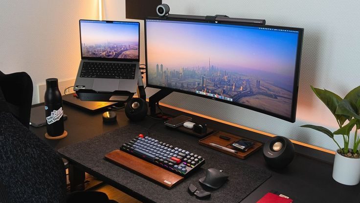 Desktops: Reliable & High-Performance Desktops: Reliable & High-Performance
