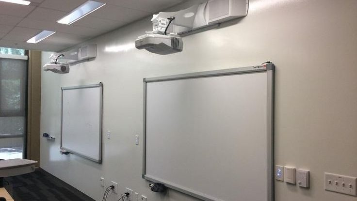 Maximize projection in limited spaces. These space-saving projectors deliver large, vibrant images from minimal distances, reducing shadows and enhancing audience engagement in small meeting rooms and interactive classrooms. Maximize projection in limited spaces. These space-saving projectors deliver large, vibrant images from minimal distances, reducing shadows and enhancing audience engagement in small meeting rooms and interactive classrooms.